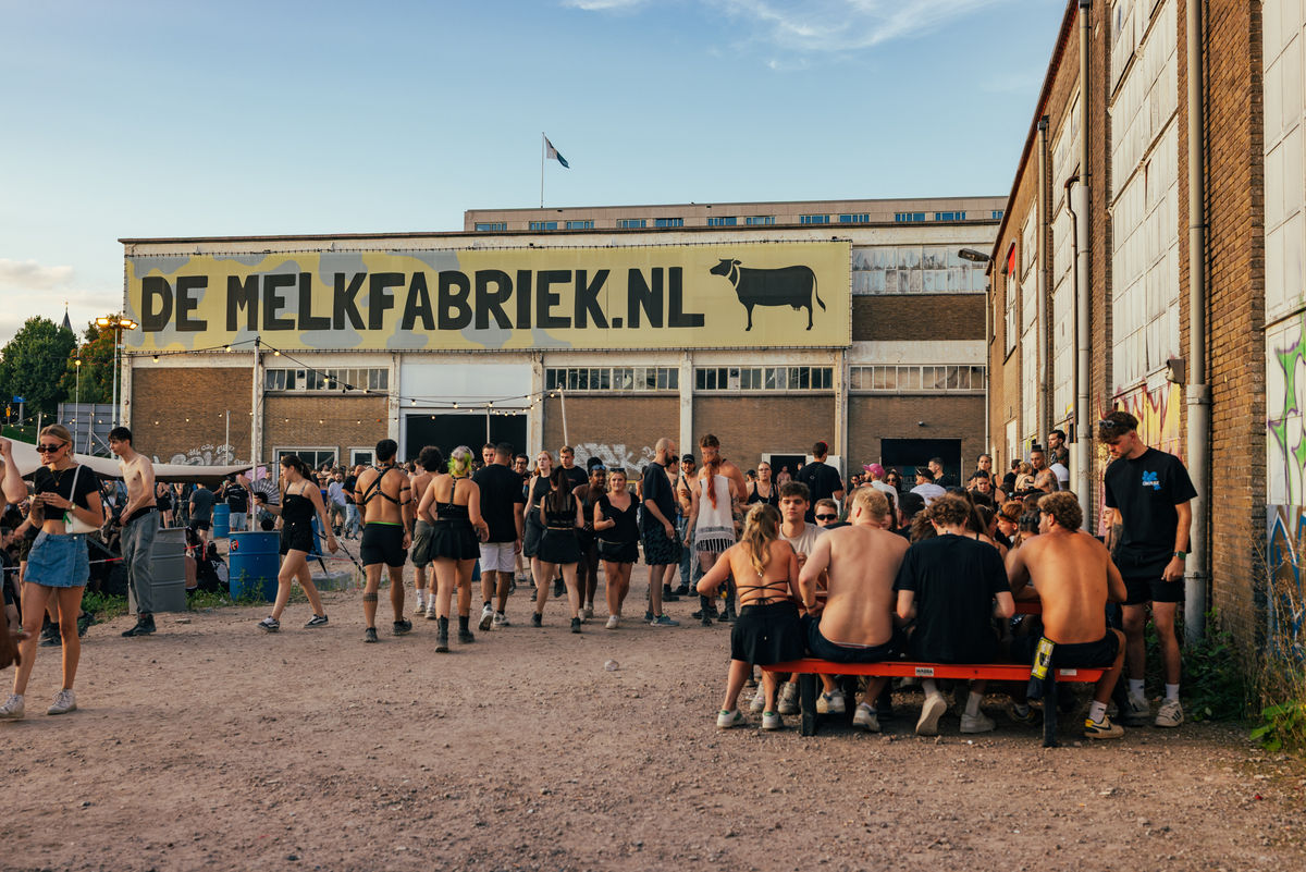 Loading... just a sec